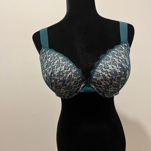 VS- very sexy push-up/pigeonnant Bra- 36DD- new